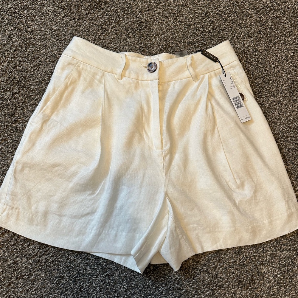 NWT Elie Tahari linen shorts